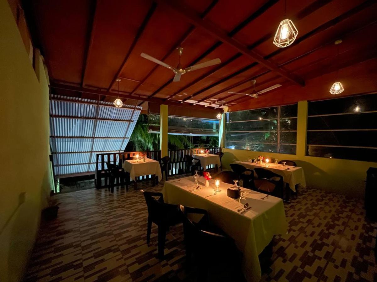 Green Leaf Guest House - أومادهو المظهر الخارجي الصورة